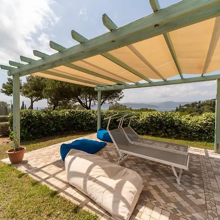 Apart Otel Le Grazie Est 3*