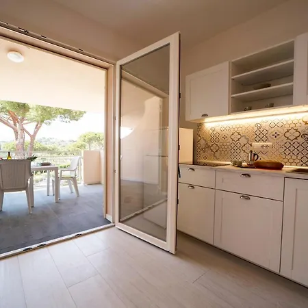 Apart Otel Le Grazie Est 3*