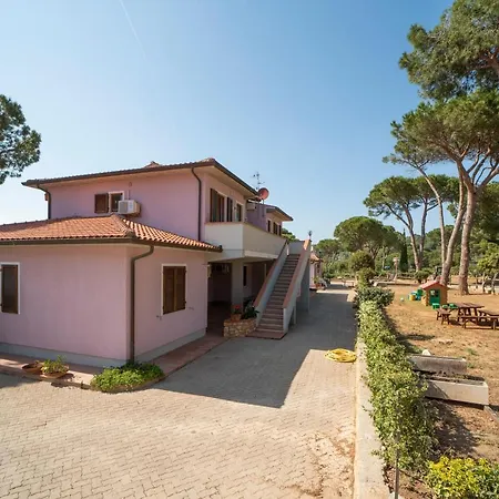 Apart Otel Le Grazie Est 3*